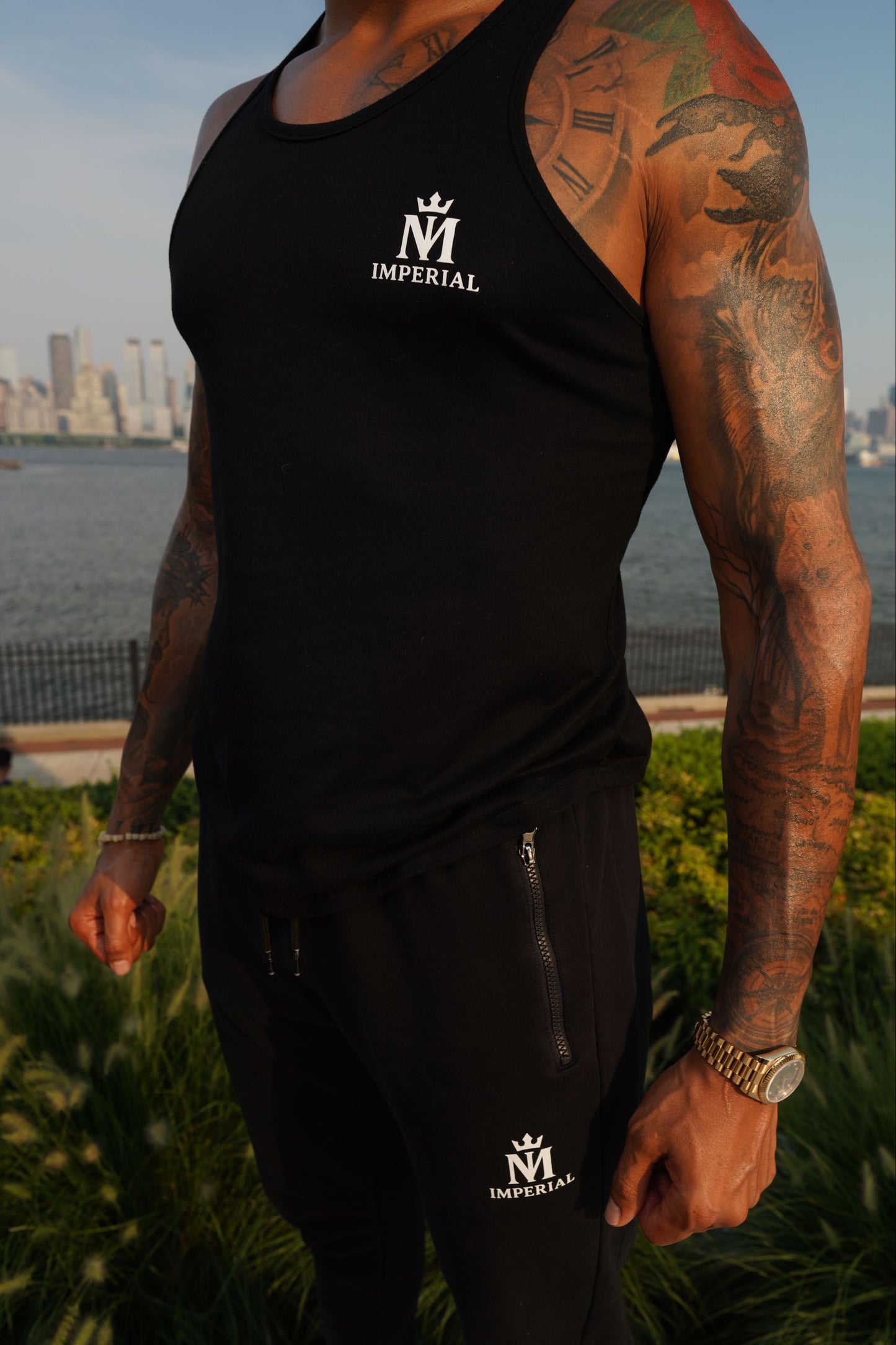 ROYALTY BLACK SET (PRE-ORDER)