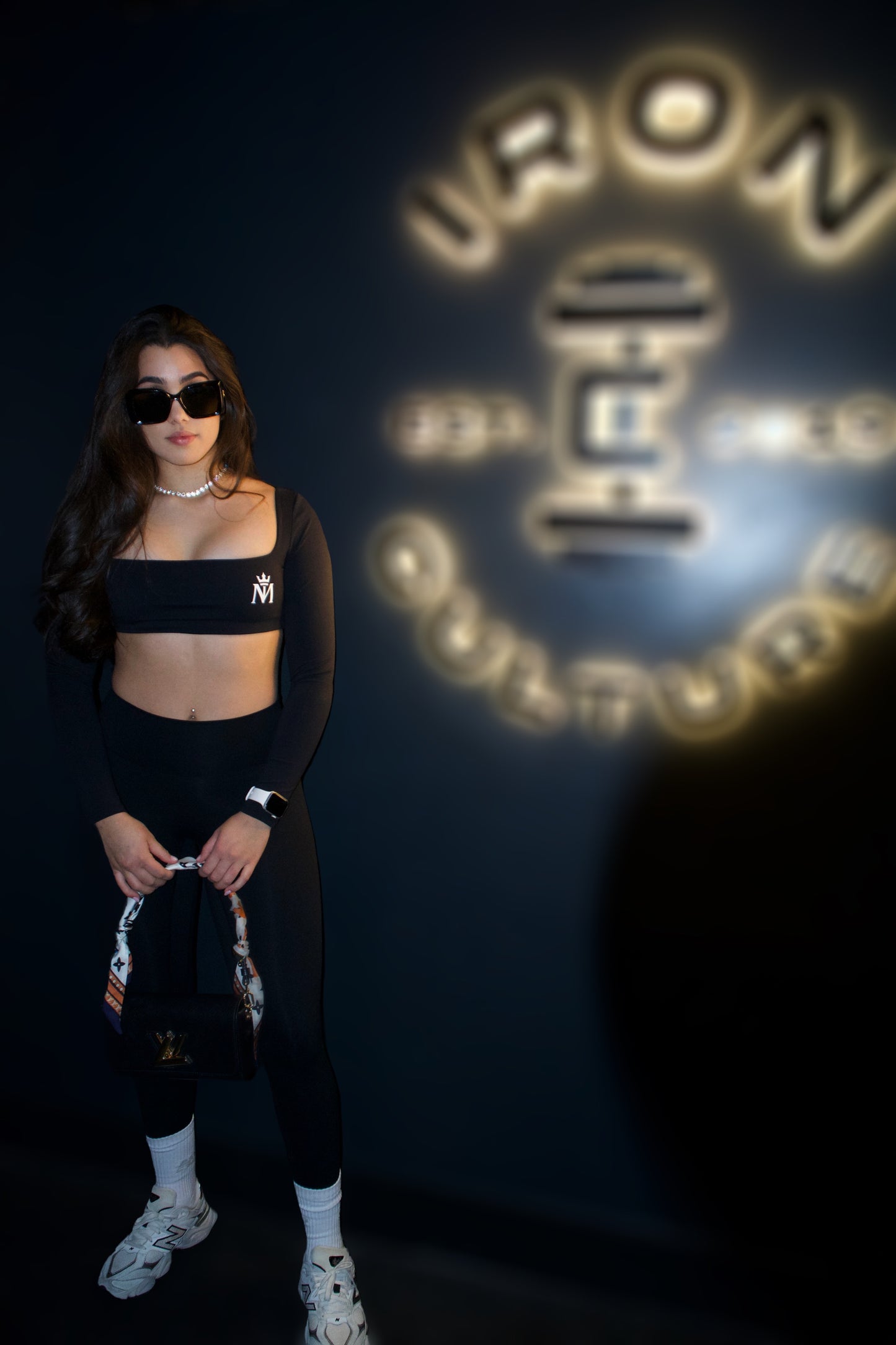 Black Dominant ( PRE-ORDER )