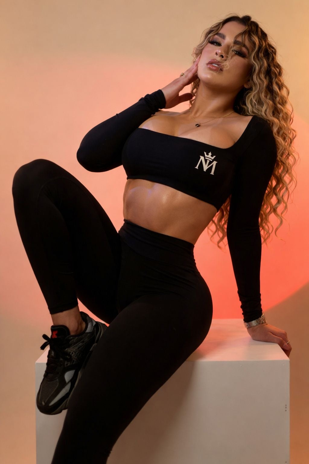 Black Dominant Top ( PRE-ORDER )