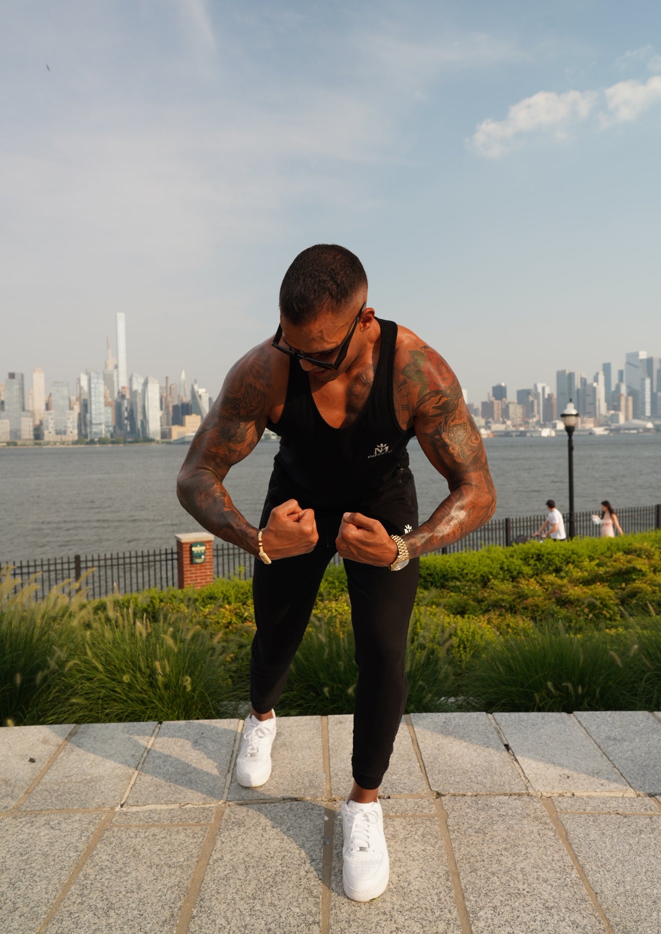 ROYALTY BLACK SET (PRE-ORDER)